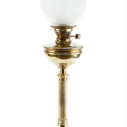Quality Victorian Antique Brass Oil Lamp