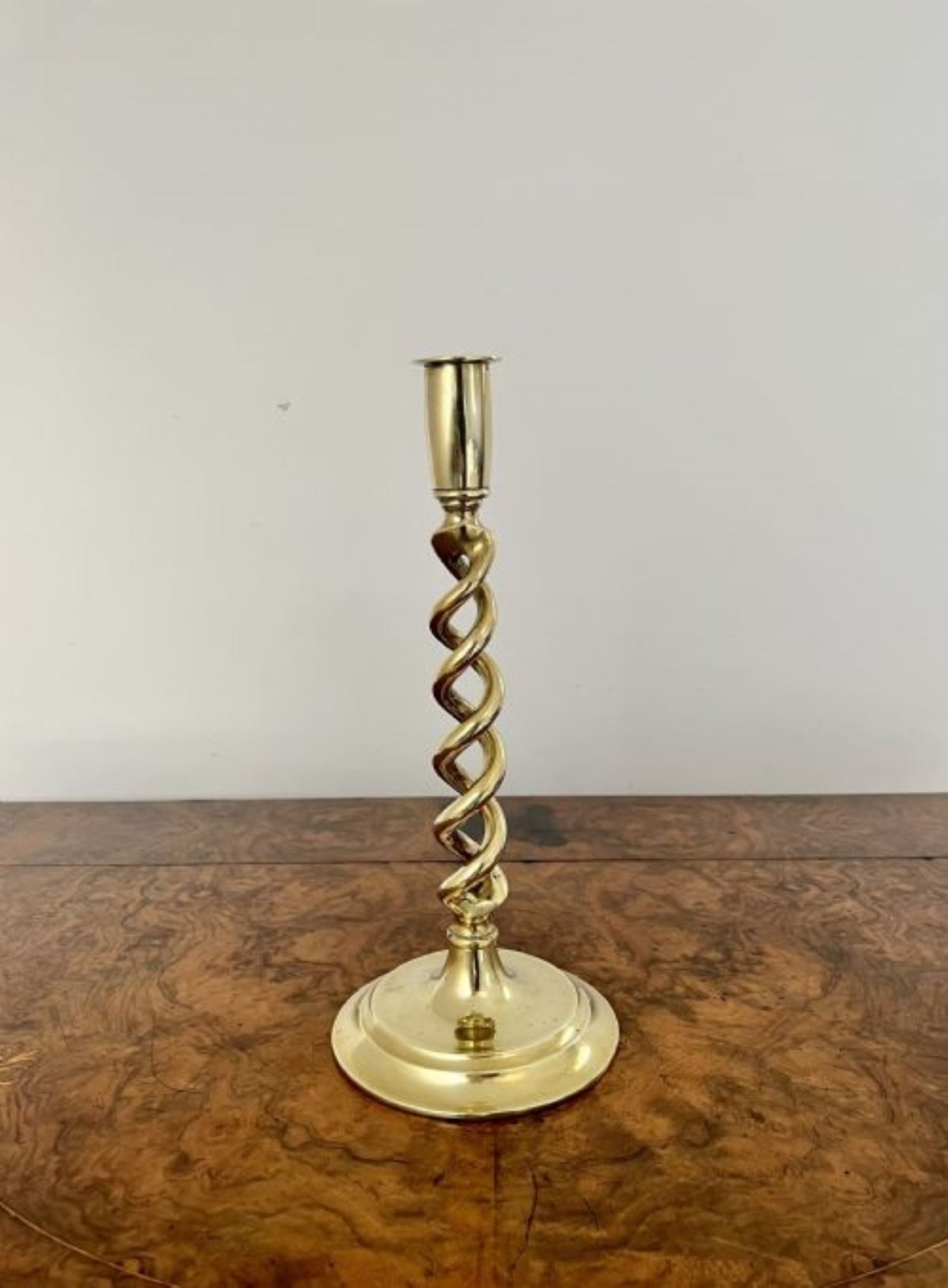 Fantastic Quality Antique Edwardian Brass Candlesticks - Decorative  Collective
