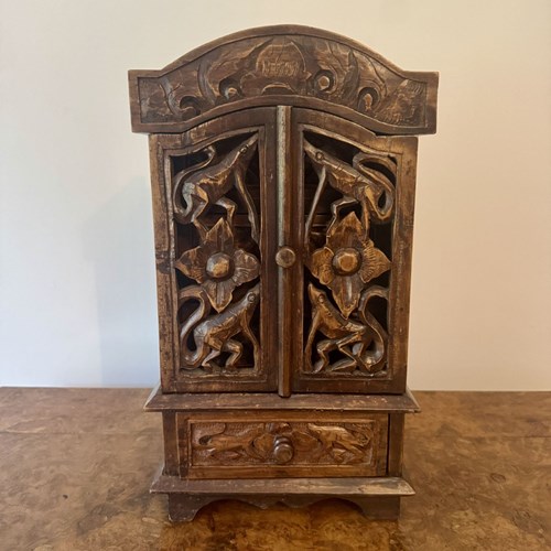 Quality Antique Carved Oak Tabletop Cabinet 