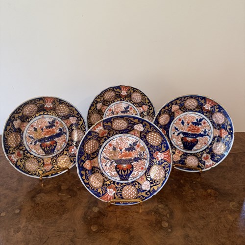 Fantastic Quality Set Of Four Antique Japanese Imari Small Plates 