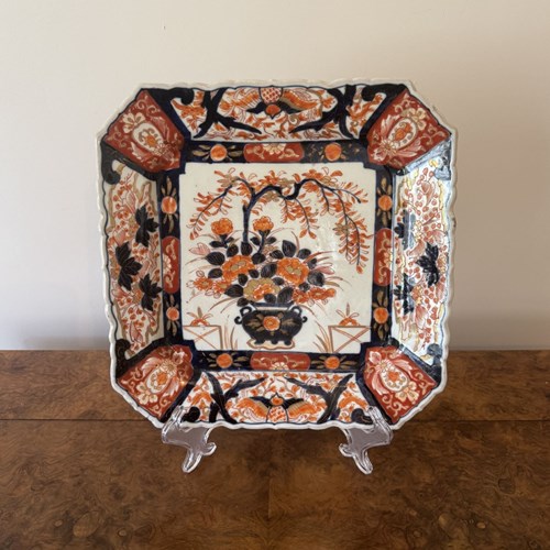 Quality Antique Japanese Imari Square Shaped Plate 