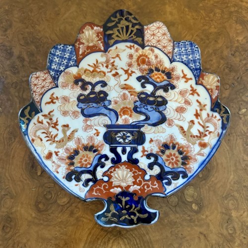 Fine Quality Unusual Antique Japanese Imari Fan Shaped Plate 
