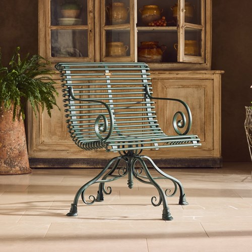 Revolving Arras Chair
