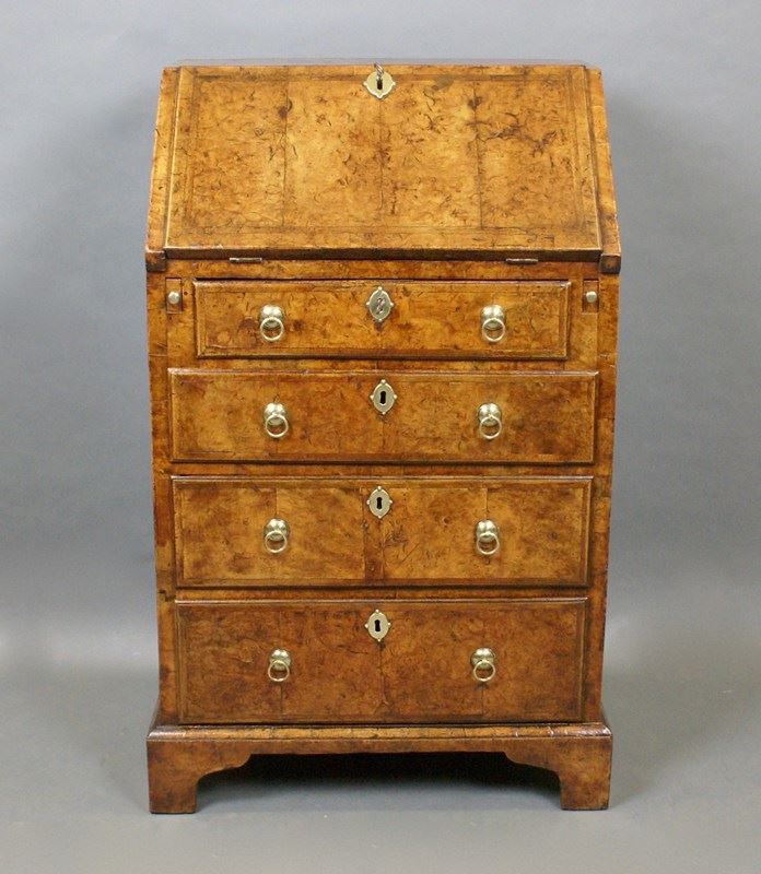 A Very Rare George II Burr Walnut Bureau-w-j-gravener-antiques-dsc00405-main-638147334528193712.jpg