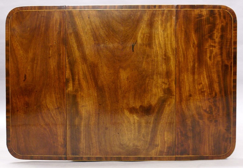 A George III mahogany Pembroke table-w-j-gravener-antiques-dsc03409-main-636986240821902994.jpg