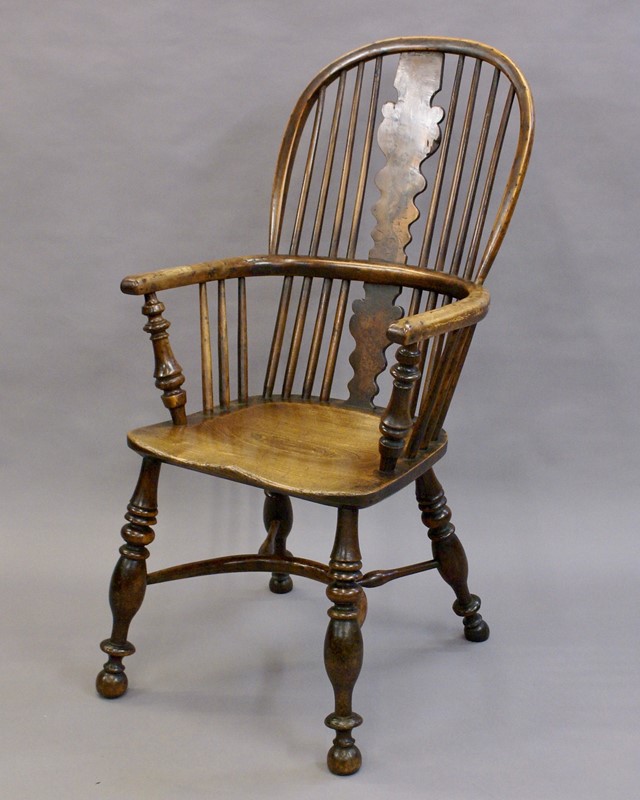 An Early 19th Century Yew & Elm Windsor Arm Chair-w-j-gravener-antiques-dsc03902-main-637052656879487067.jpg