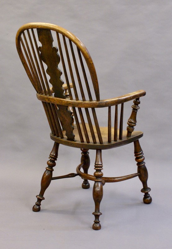 An Early 19th Century Yew & Elm Windsor Arm Chair-w-j-gravener-antiques-dsc03908-main-637052656814917831.jpg