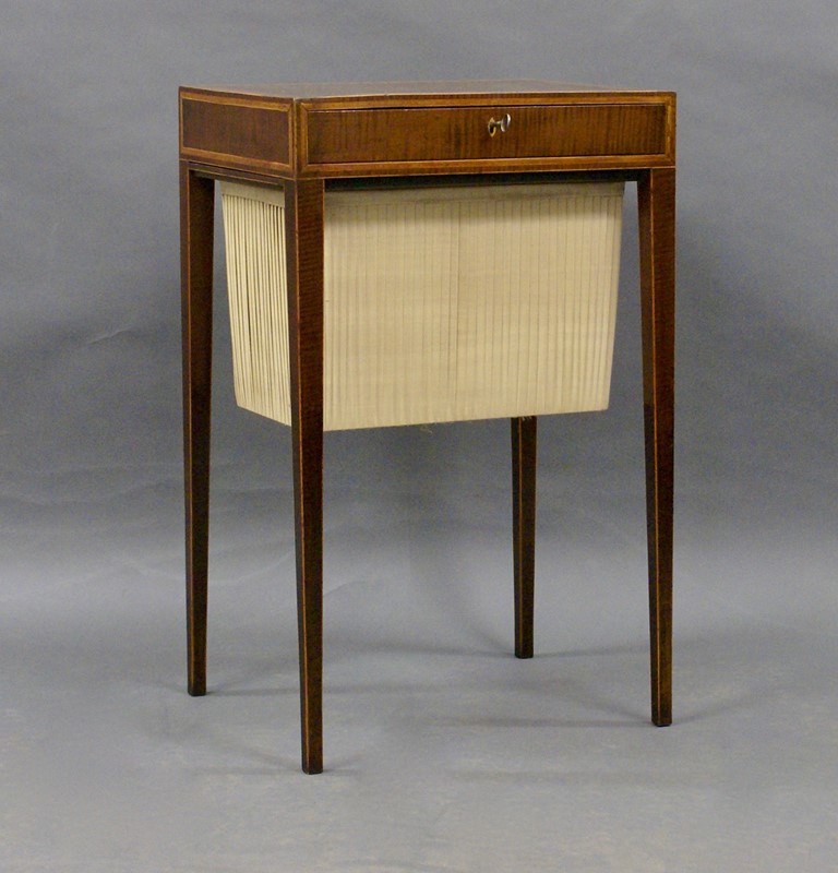 A Sheraton period, harewood work table-w-j-gravener-antiques-dsc06287-main-637426910211199729.jpg