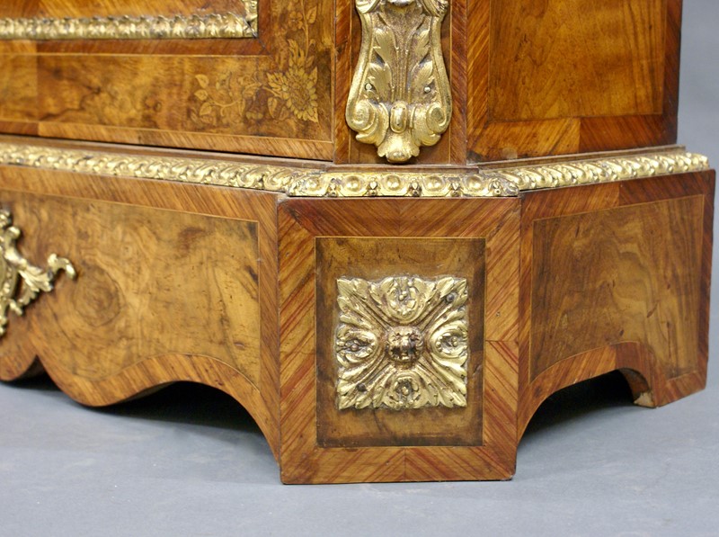 A superb Pier cabinet attributed to Gillows-w-j-gravener-antiques-dsc06794-main-637490964190691561.jpg