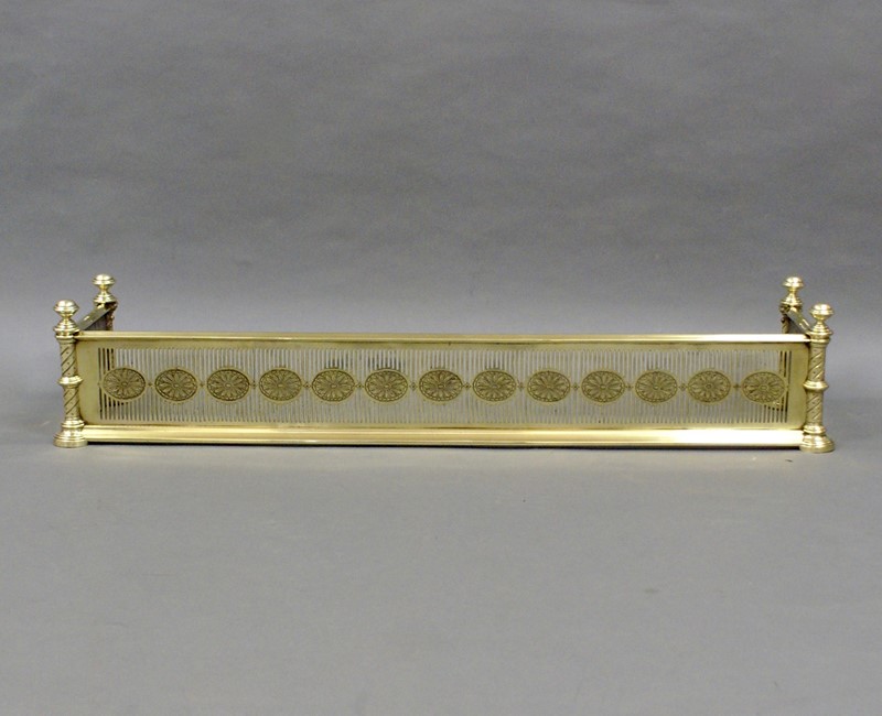 A very attractive brass fender-w-j-gravener-antiques-dsc07231-main-637548704420398644.jpg
