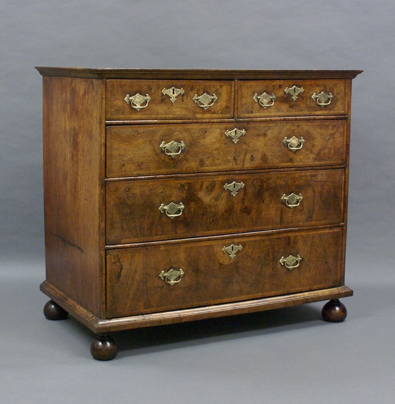 A William & Mary walnut chest of drawers-w-j-gravener-antiques-dsc07357-main-637568510600009547.jpg