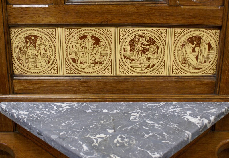 A Victorian oak hall stand-w-j-gravener-antiques-dsc07507-main-637590208161771007.jpg