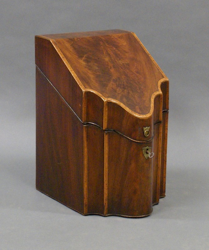 A George III flame mahogany knife box-w-j-gravener-antiques-dsc07536-main-637591091488894958.jpg