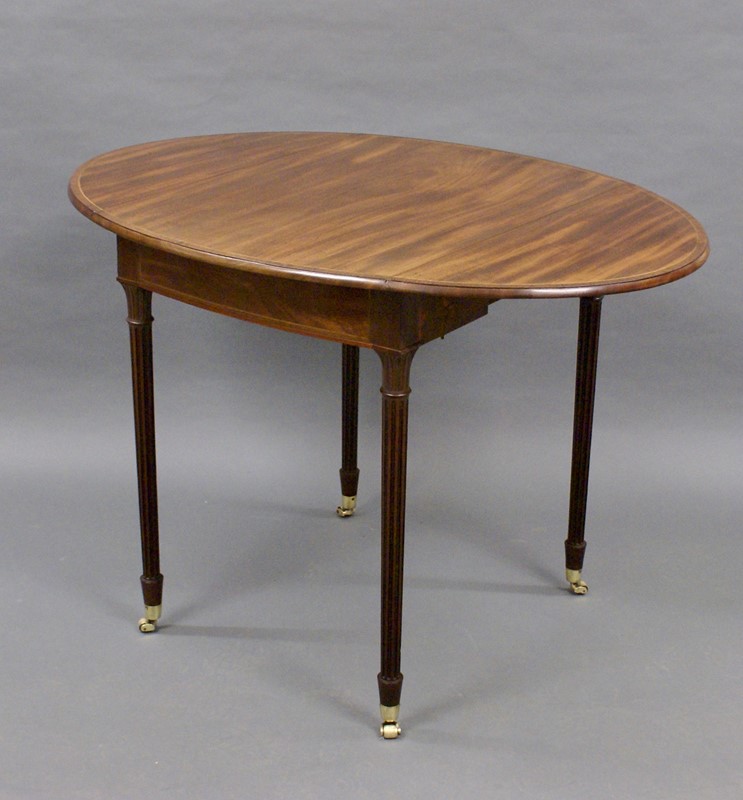 A Hepplewhite period mahogany Pembroke table-w-j-gravener-antiques-dsc08361-main-637726835800245830.jpg