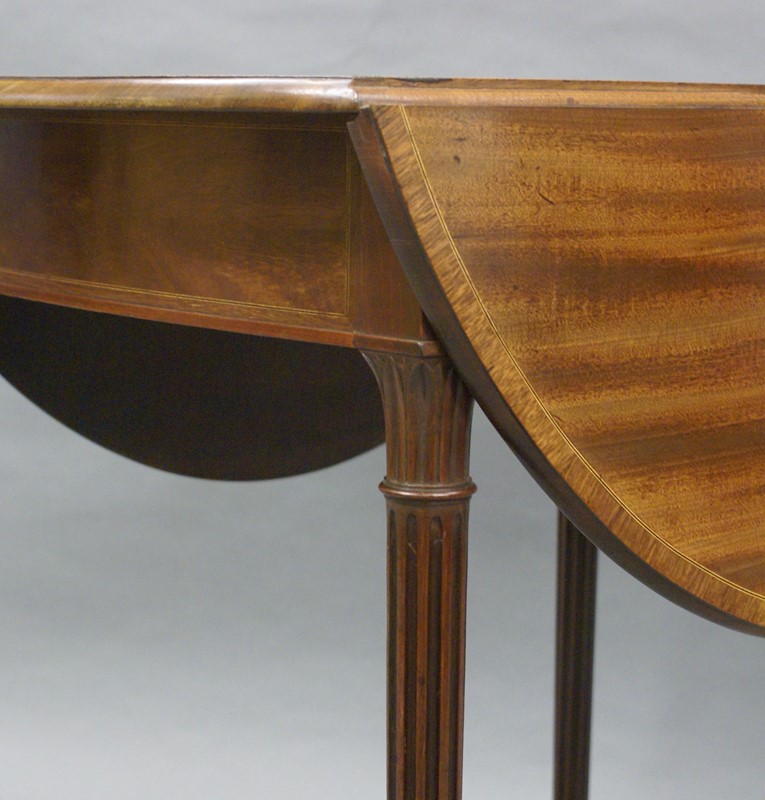 A Hepplewhite period mahogany Pembroke table-w-j-gravener-antiques-dsc08365-main-637726835664777773.jpg