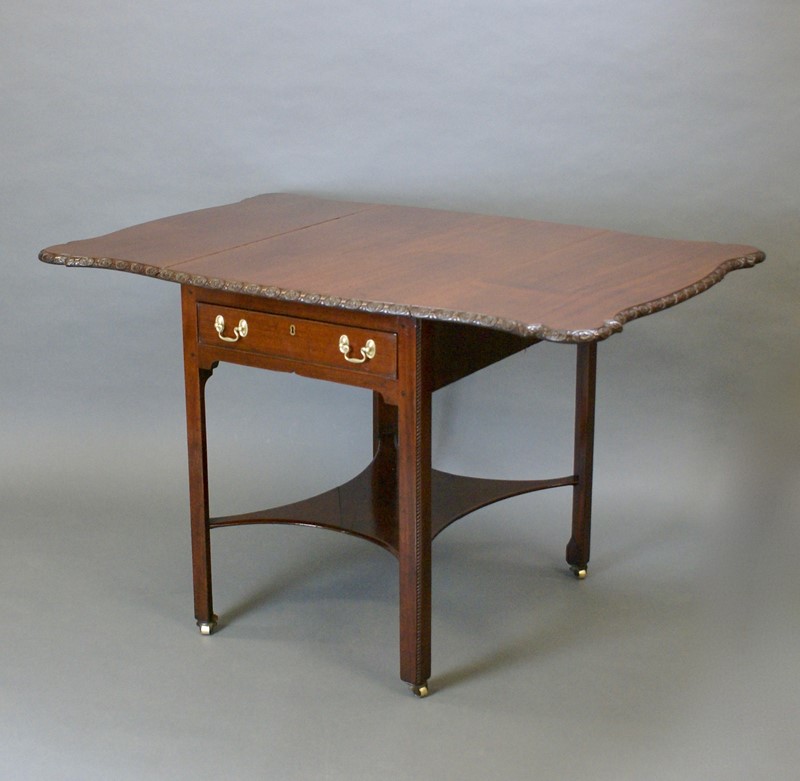 An Unusual Colonial Padouk Supper Table-w-j-gravener-antiques-dsc09050-main-637838962668679451.jpg