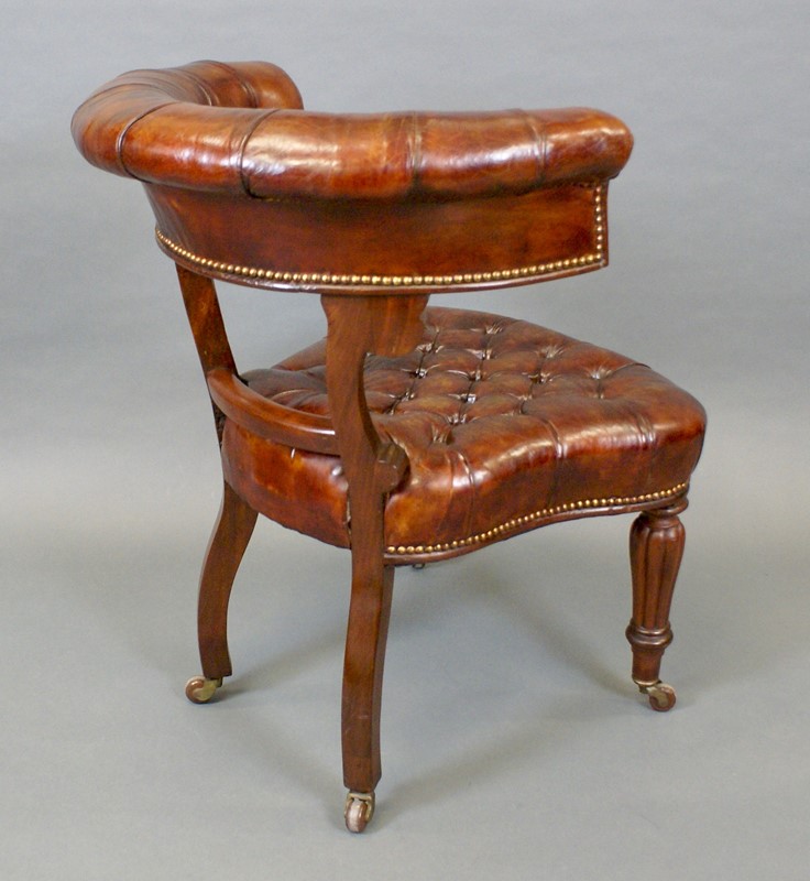  A superb leather desk chair-w-j-gravener-antiques-dsc09233-main-637851128511648636.jpg