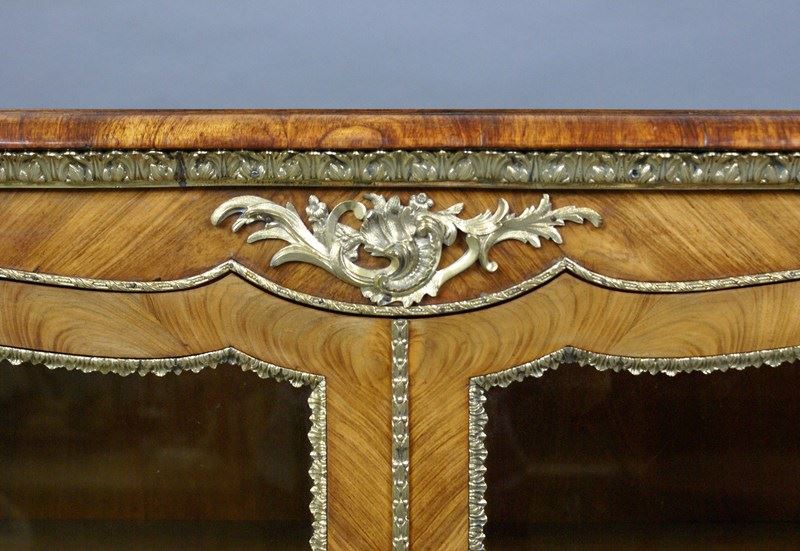 A Superb Side Cabinet Attributed To Gillows-w-j-gravener-antiques-dsc09485-main-638213817675086229.jpg