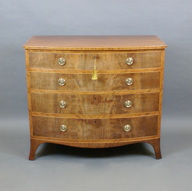 A George III Flame Mahogany Bow Fronted Chest-w-j-gravener-antiques-dsc09993-main-638047364468863862.jpg