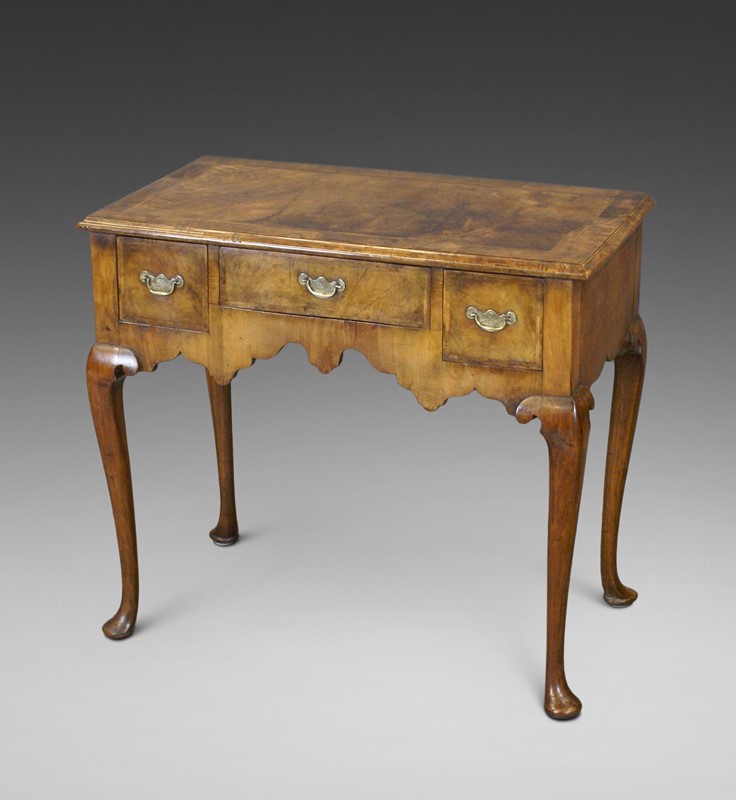 An 18th Century Walnut low boy-w-j-gravener-antiques-p-5-main-637827824980739228.jpeg