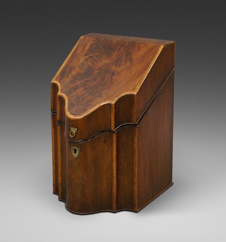 A George III flame mahogany knife box-w-j-gravener-antiques-p-6-main-637591091348739833.jpeg