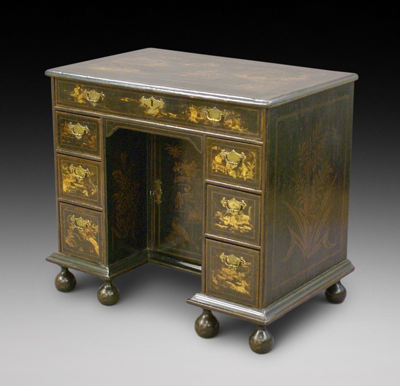 A very rare Queen Anne kneehole desk-w-j-gravener-antiques-p-main-637136685508615745.jpeg