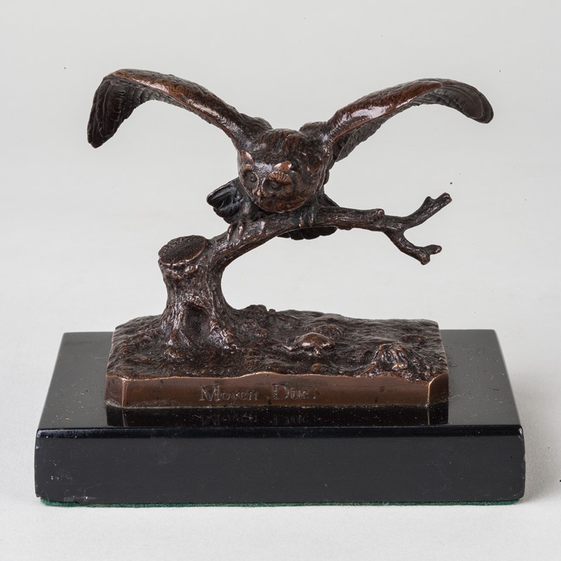 Animalier Bronze of an Owl on a Tree Stump-walpoles-4291-main-637456264966262096.jpg