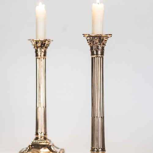 Pair Neoclassical Candlesticks