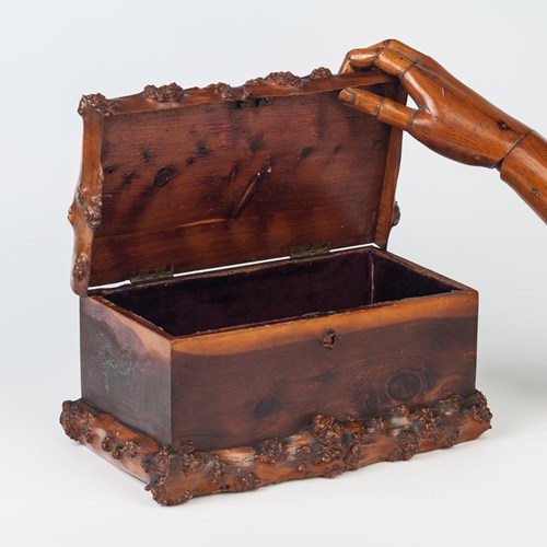 'Hedgerow' Casket