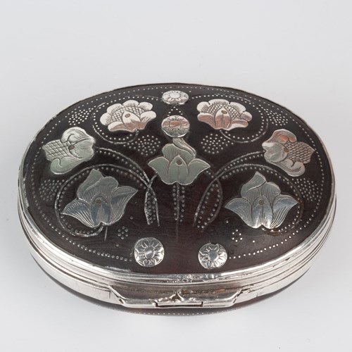 Carolean Tortoiseshell And Silver Snuffbox 