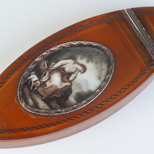 Navette Shaped Ox Horn Snuff Box