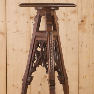 Gothic Revival Sculpture Stand No.1