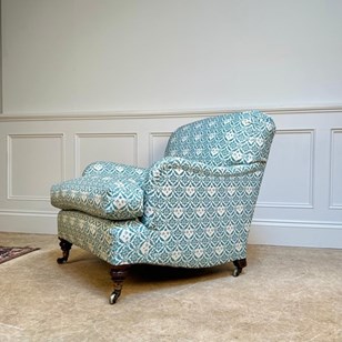 Howard & Sons Bridgewater Armchair